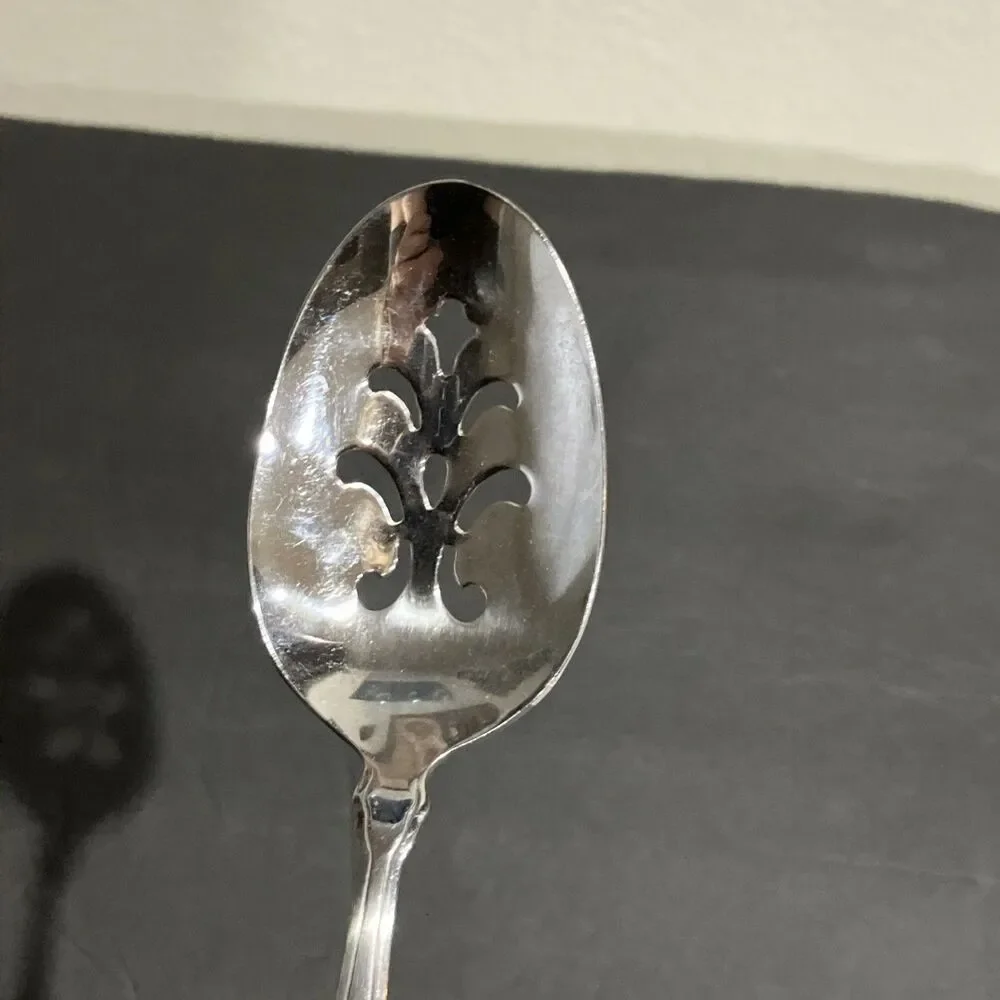 Oneida Valerie Distinction Deluxe Stainless Pierced Serving Spoon